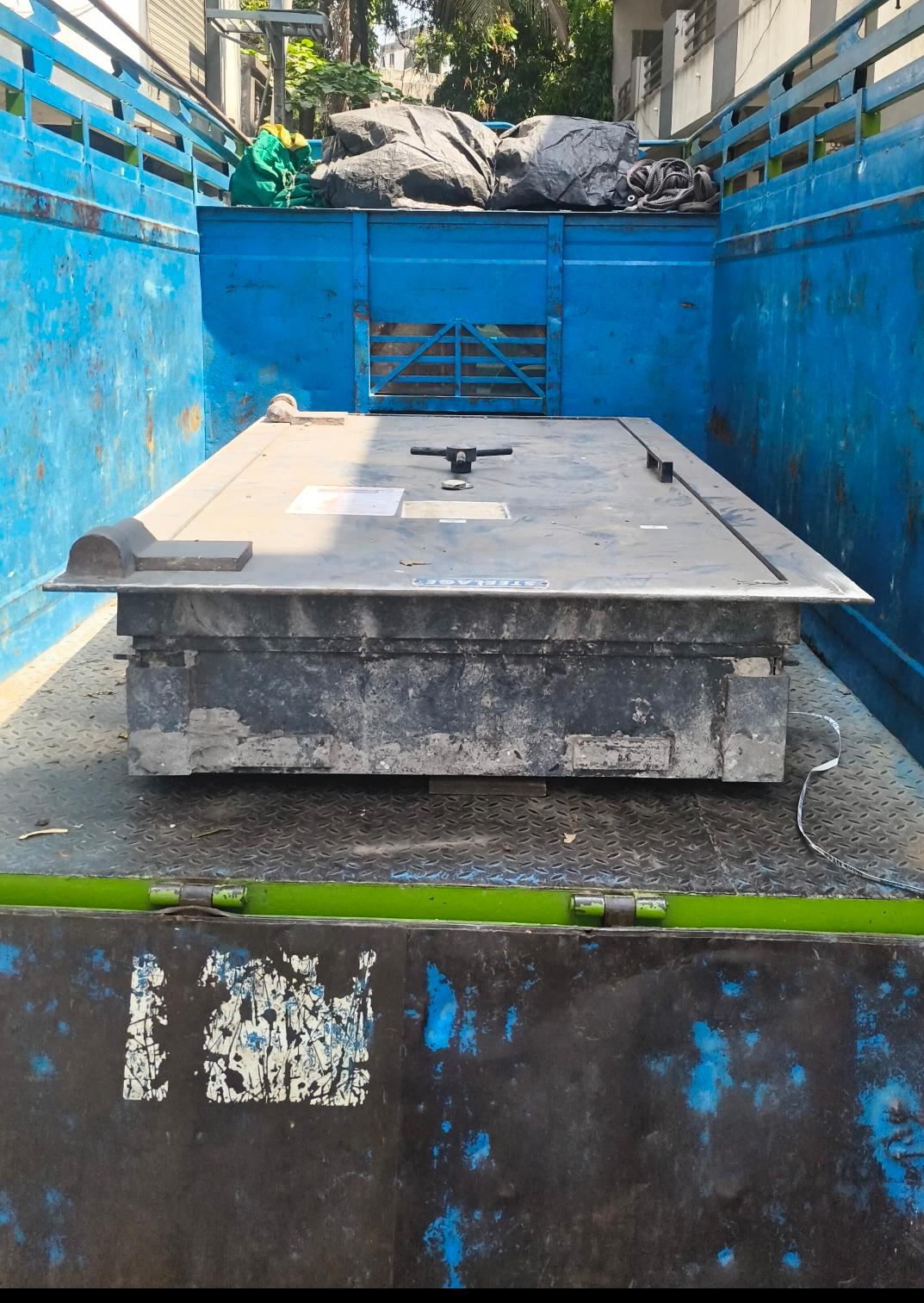 Commercial Truck Booking Jaipur Real loading vehicle available for truck booking in Jaipur