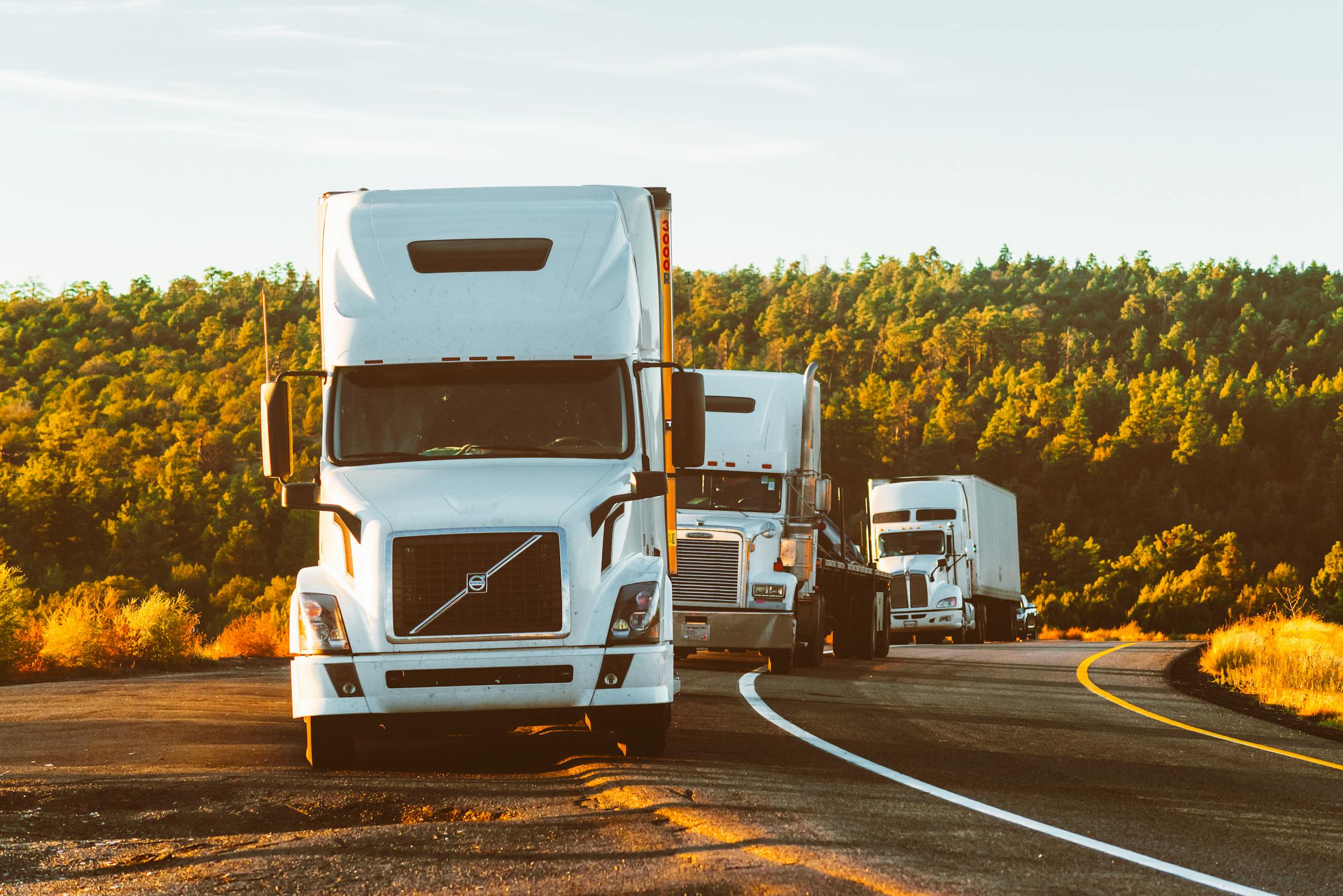 Commercial cargo loading operations for Heavy Trailer Transport Services Commercial cargo loading operations for Heavy Trailer Transport Services